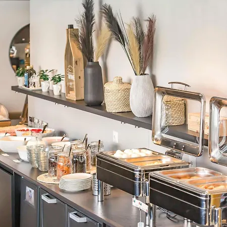 Ibis Budget Paradiso Hotel 2*