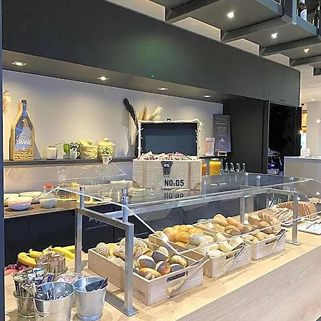 Ibis Budget Paradiso Hotel 2*