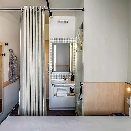 Ibis Budget Paradiso Hotel 2*