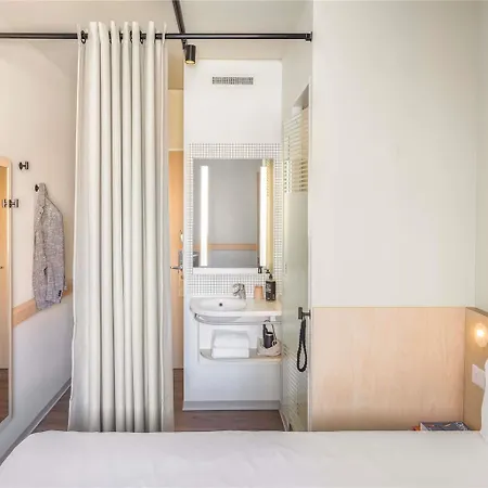מלון Ibis Budget Paradiso לוגאנו